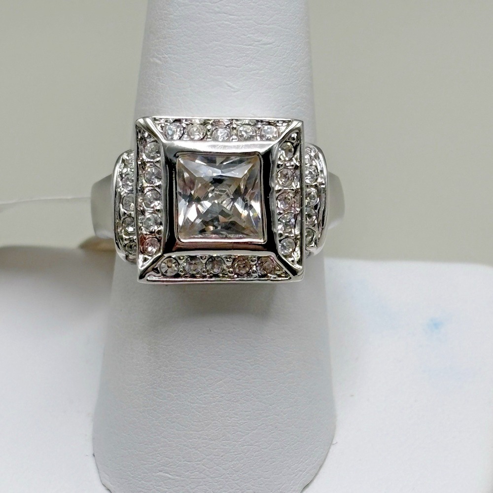 Lauren G Adams Cocktail Ring Cubic Zirconia 9 Rhodium Plated Silver Tone $235